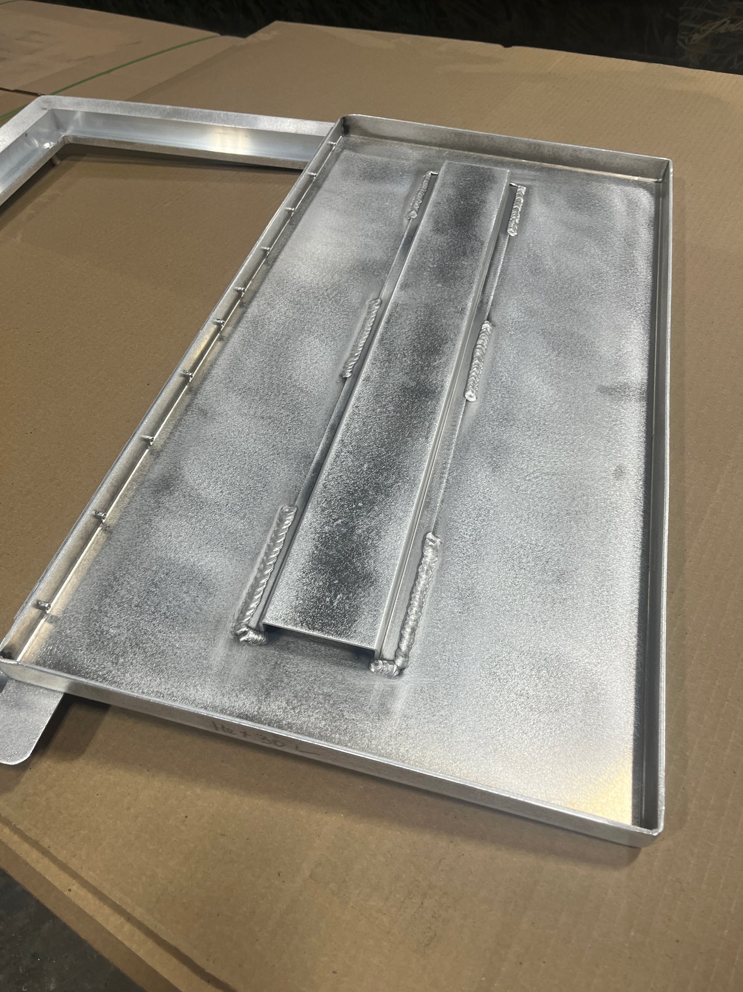 NCB Lid Supports (Hat Channel)