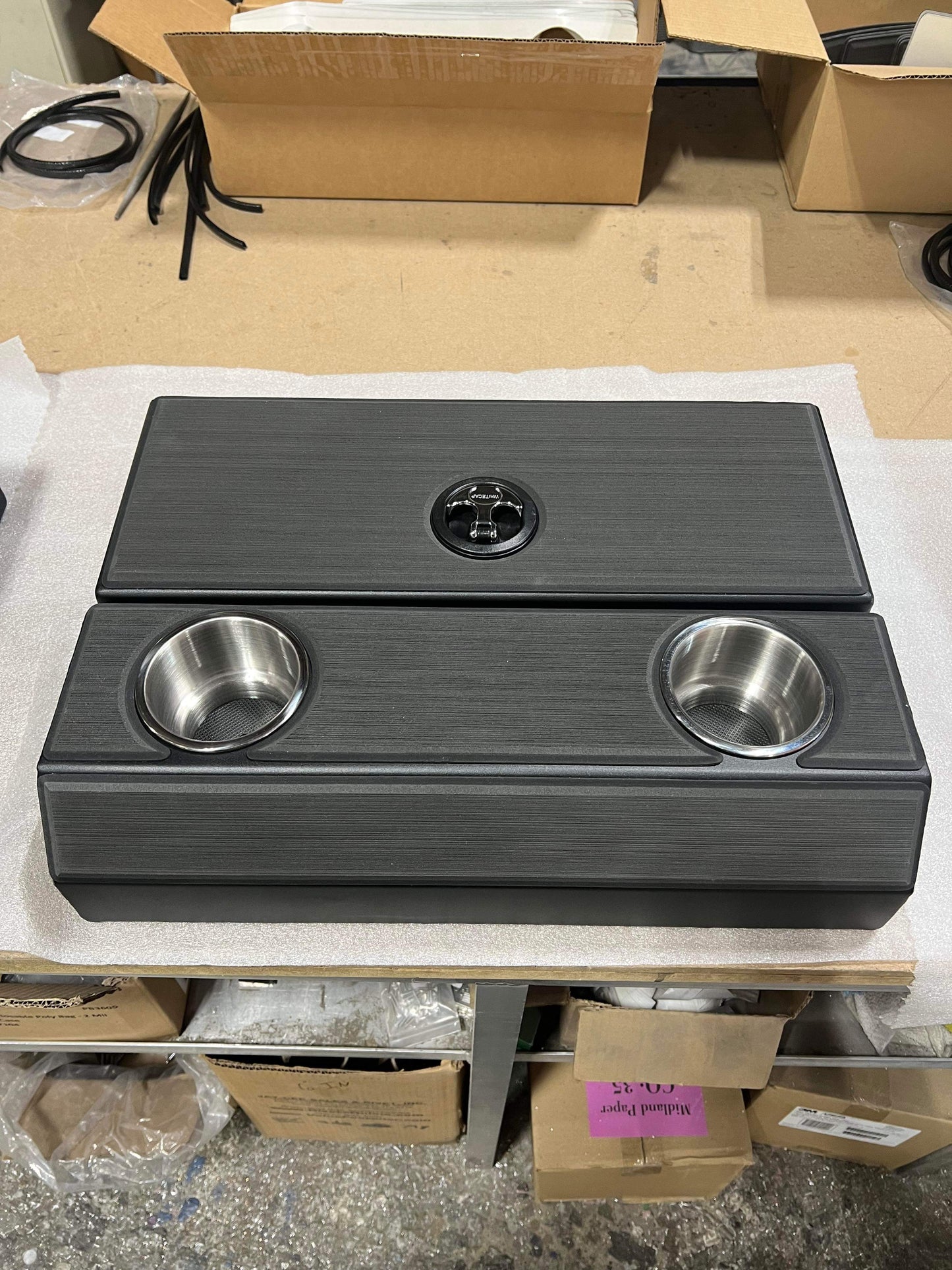 CENTER STORAGE CONSOLE WITH DRY HATCH