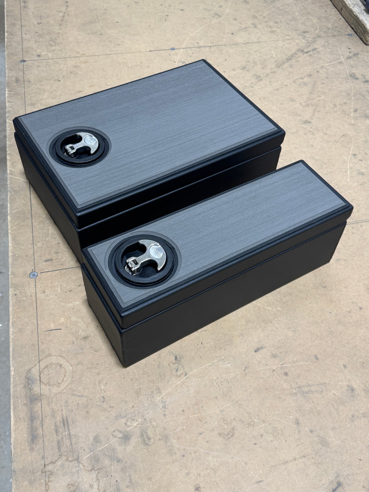 CENTER STORAGE CONSOLE BOX WITH DRY HATCH