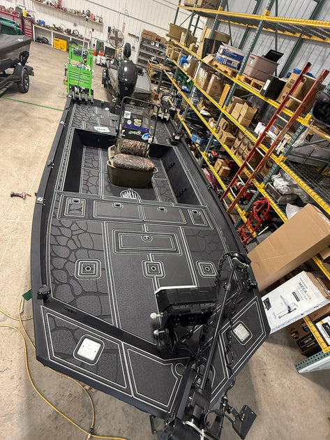 2016 Bass Tracker Grizzly 2070 Center Console – TBNation Outdoors Midwest
