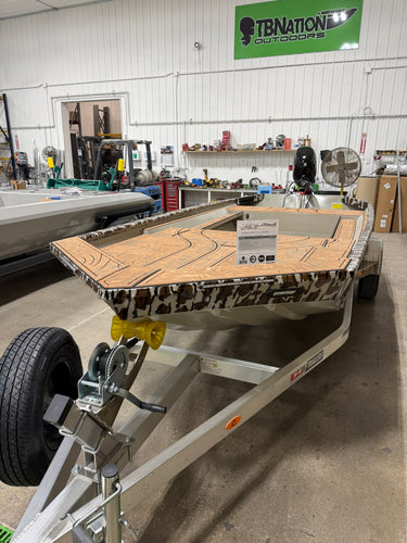Southfork 1758 / EZ-TRAC 1760 ALE Premium Aluminum Trailer