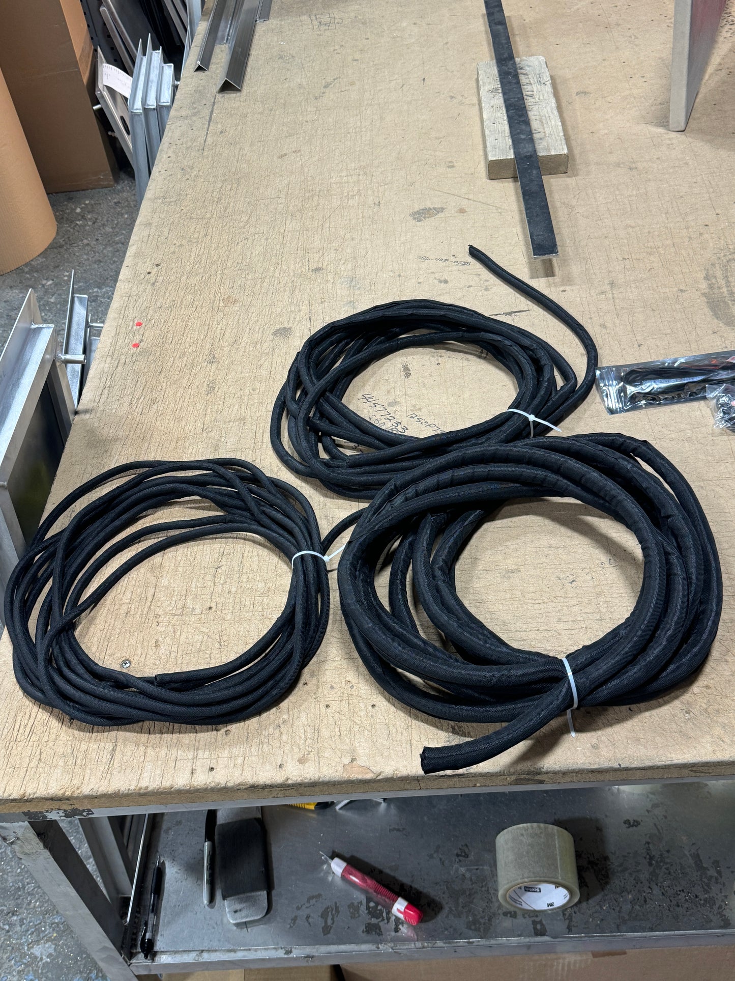 25 ' Nylon Wire Loom Split Sleeving Bundle for all your wiring needs - 25' Black 3 Sizes