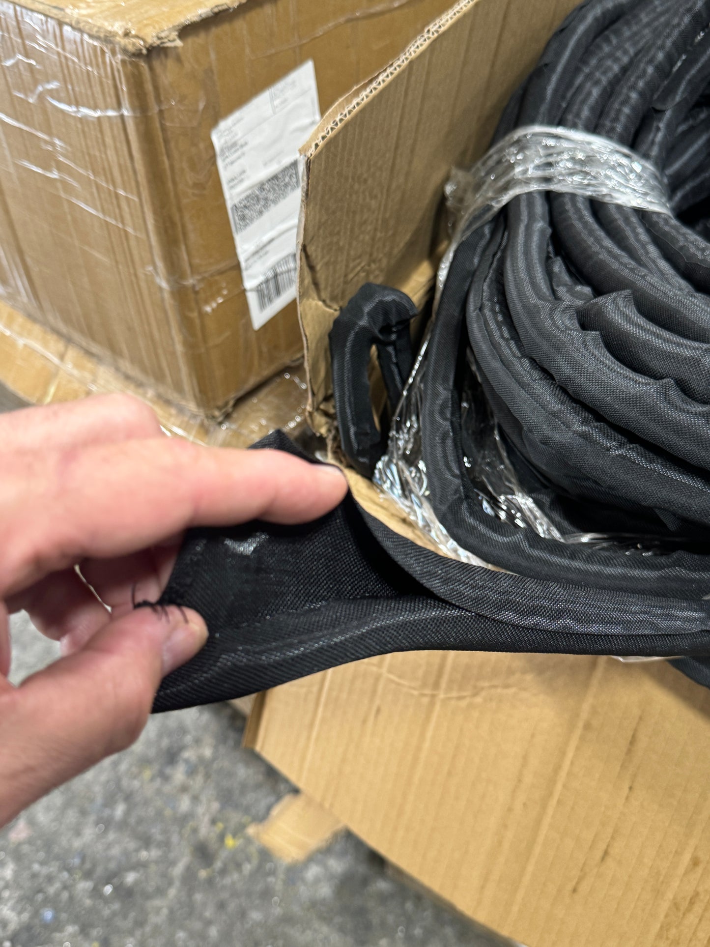 25 ' Nylon Wire Loom Split Sleeving Bundle for all your wiring needs - 25' Black 3 Sizes